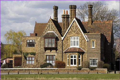 Classic-Georgian-English-House-with-tall-chimneys.gif